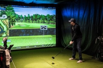 divots-indoor-golf