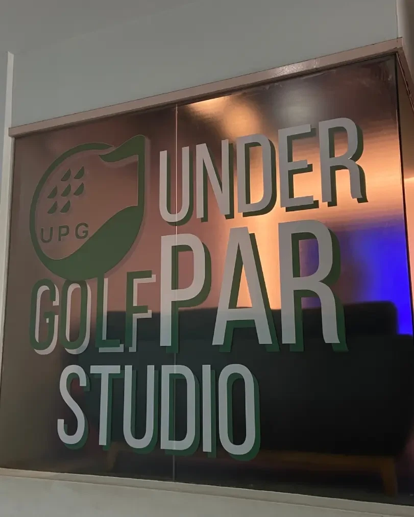 under-par-golf-studio