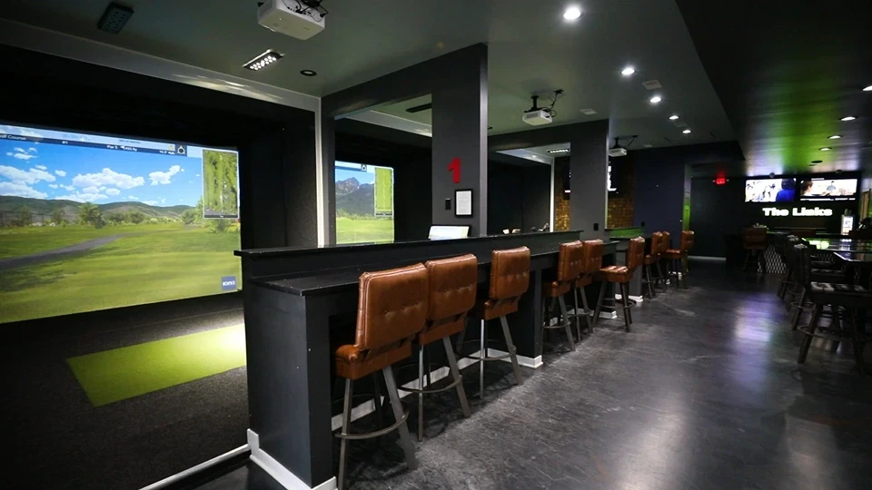 the-links-nwi-indoor-golf-simulators