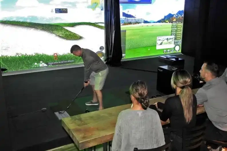 coastal-swing-golf-bar-tiffin